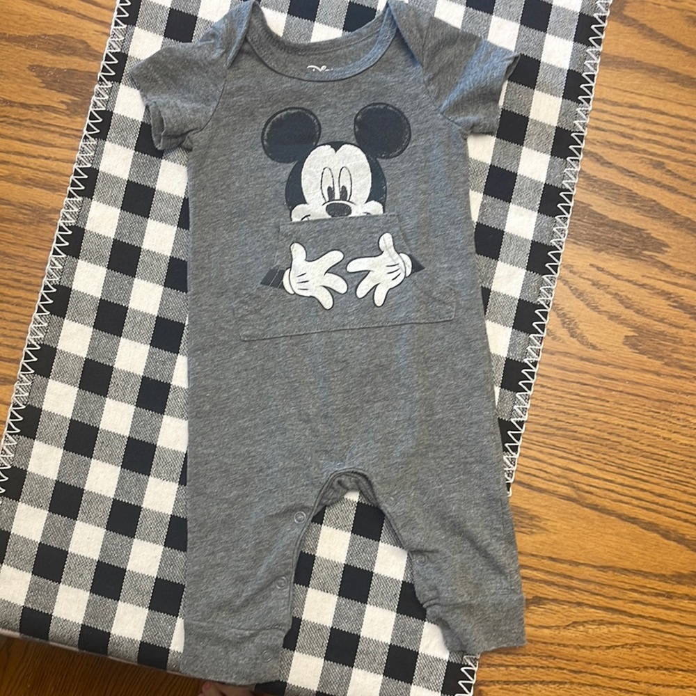 Disney Baby size 3 / 6 months outfit. So cute! Mickey Mouse. Gray white black